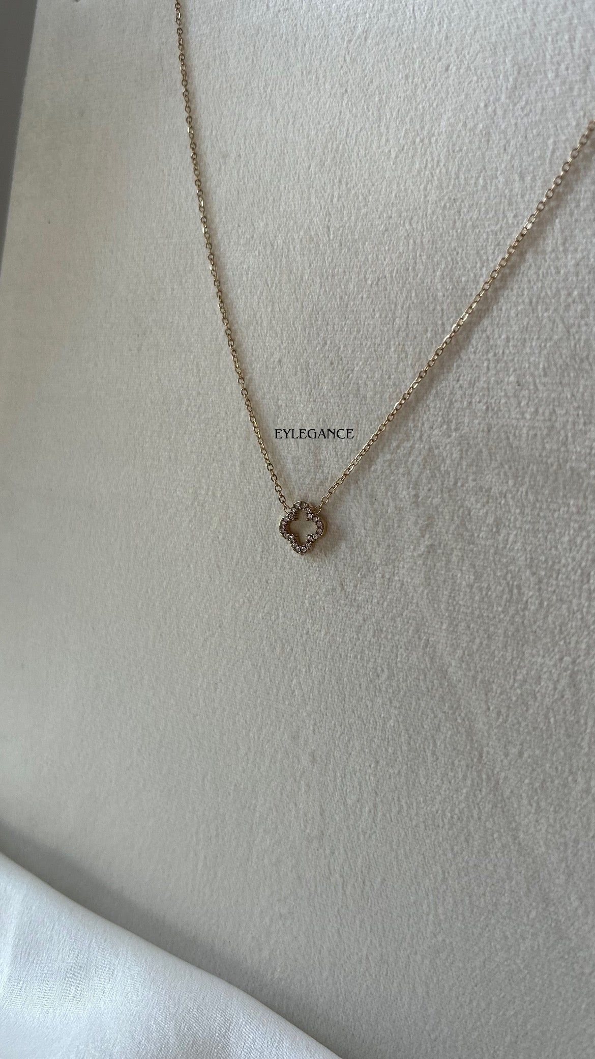Collier Heyba