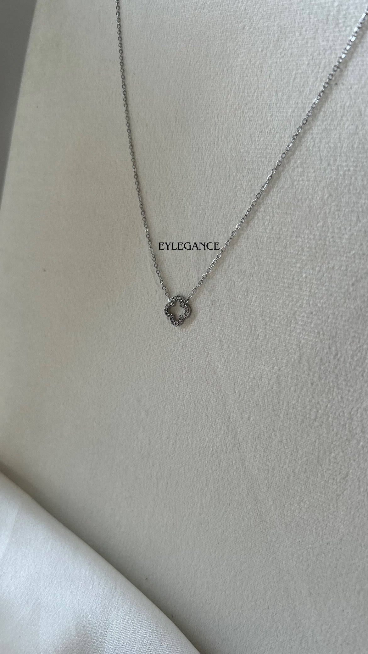 Collier Heyba